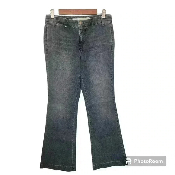 Jones New York Denim - Jones new york  Broadway flare size 8  medium wash p5022